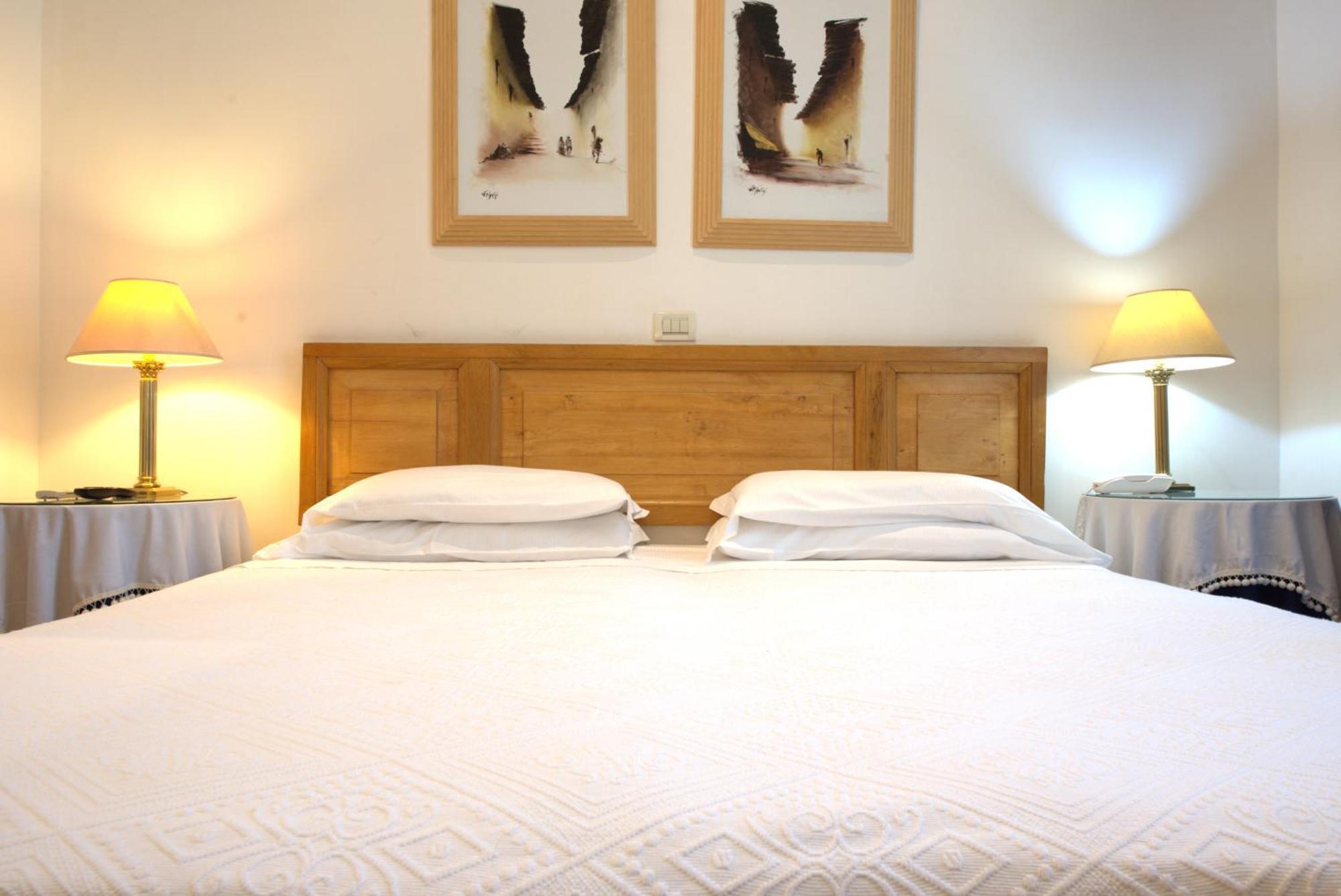 Hotel Locanda Cairoli Рим Экстерьер фото